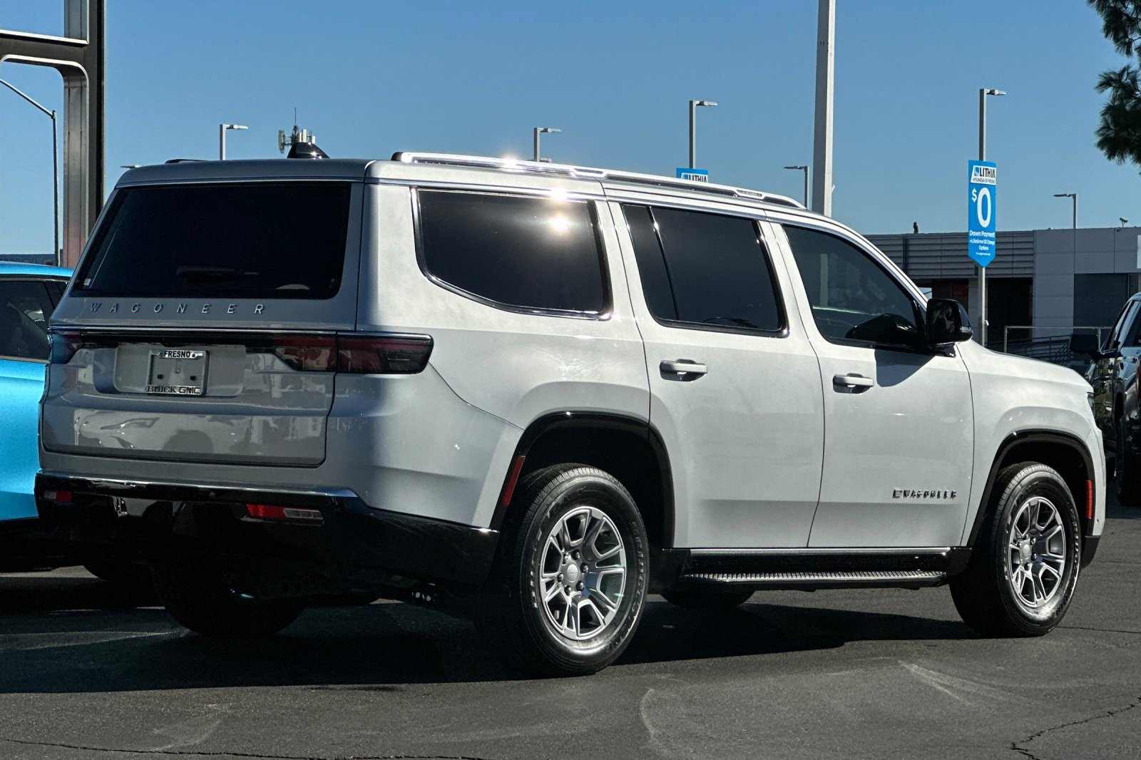 2024 Jeep Wagoneer Base photo 4