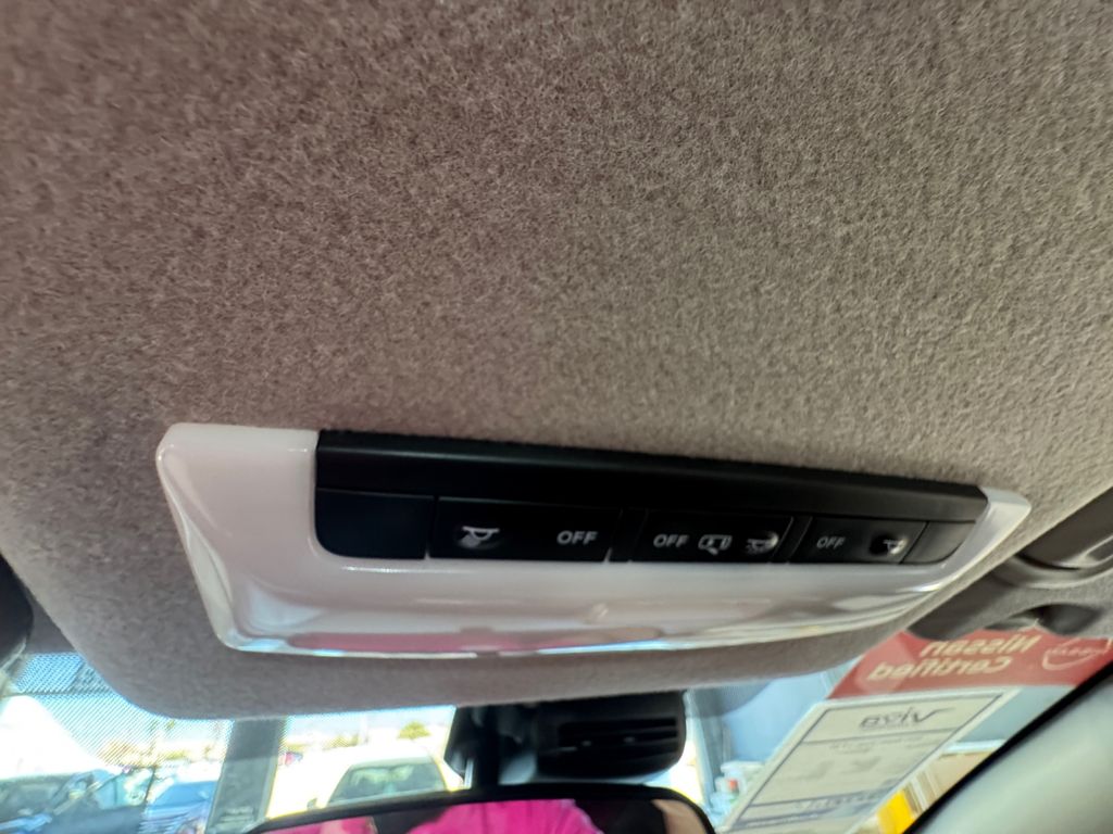 2024 Nissan Versa 1.6 SV photo 24
