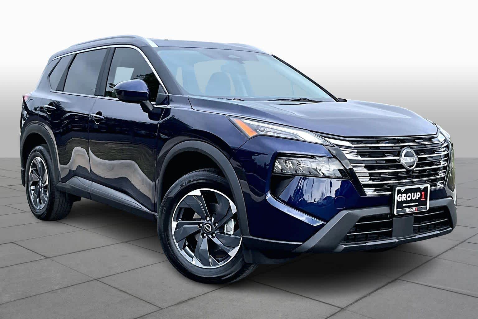 2026 Nissan Rogue SV photo 2