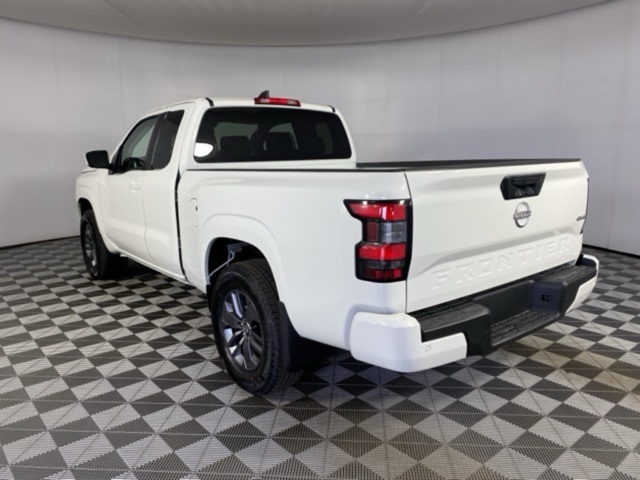 2025 Nissan Frontier SV photo 18