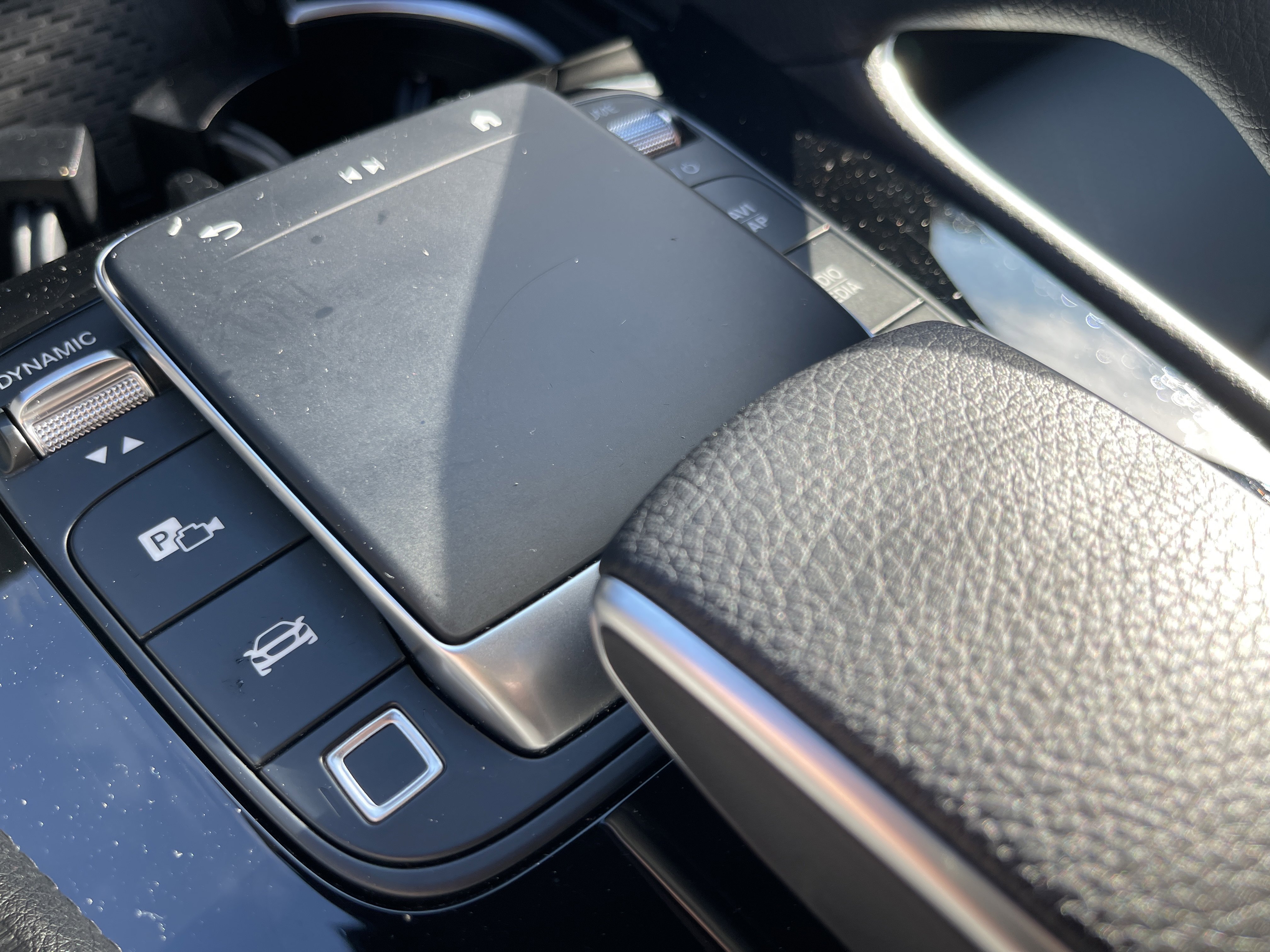 2025 Mercedes Benz GLE 350 4MATIC photo 3