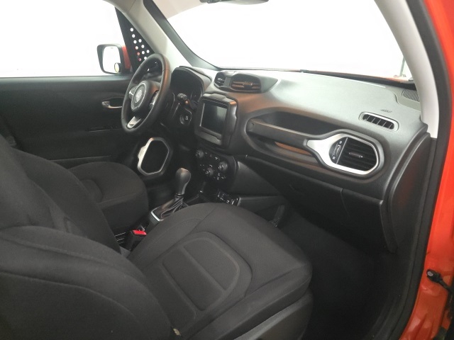 2019 Jeep Renegade Latitude North Edition photo 4