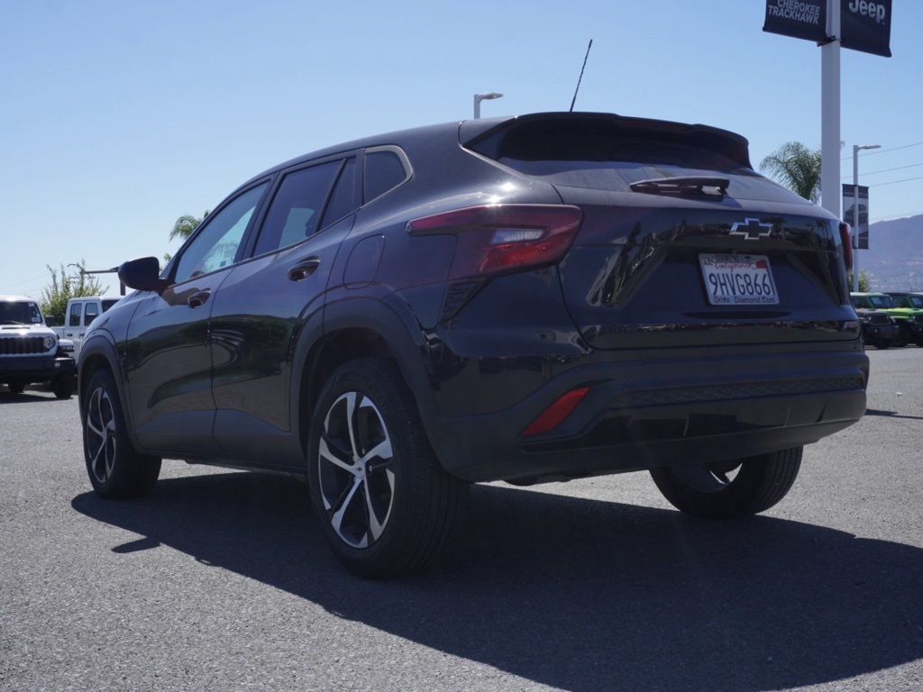 2024 Chevrolet Trax RS photo 4