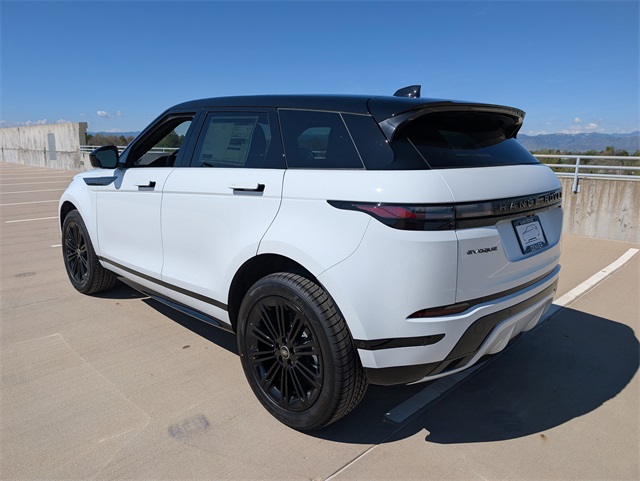 2026 Land Rover Range Rover Evoque Dynamic SE photo 4