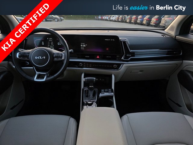 2025 Kia Sportage EX photo 18
