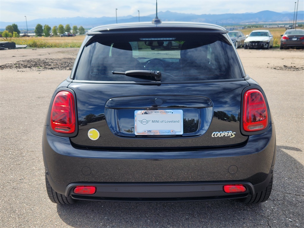 2024 Mini Cooper 2 Door Hardtop SE photo 12
