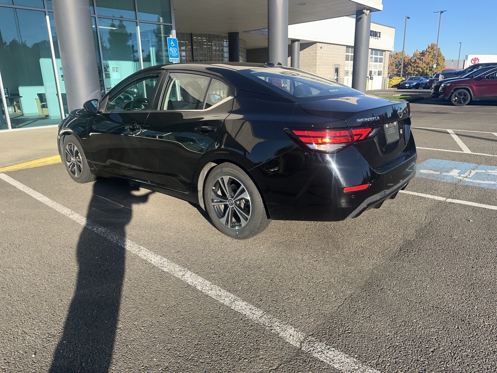 2021 Nissan Sentra SV photo 2