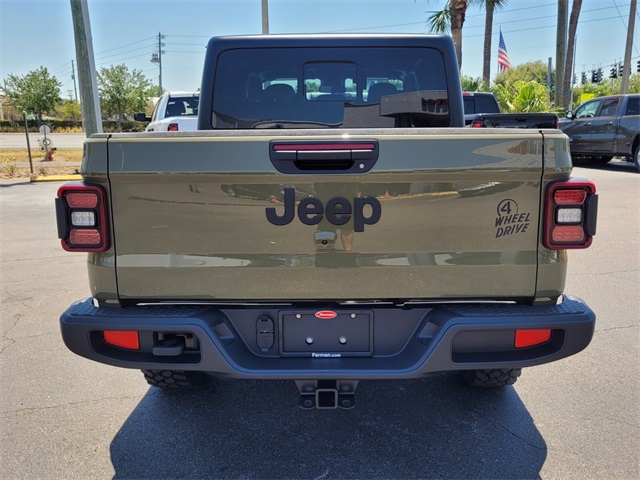 2025 Jeep Gladiator Willys photo 6