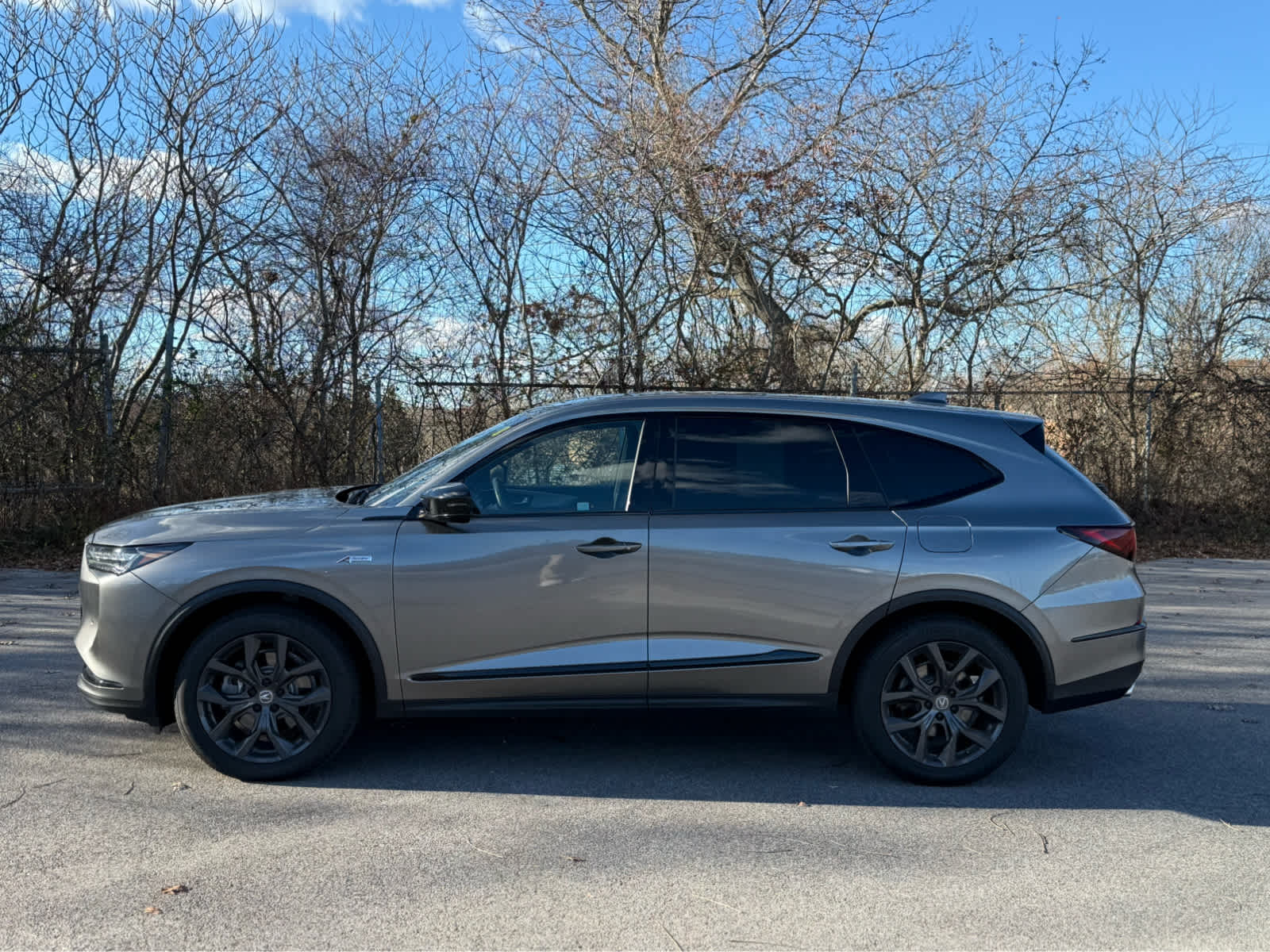 2023 Acura MDX SH-AWD A-Spec photo 2