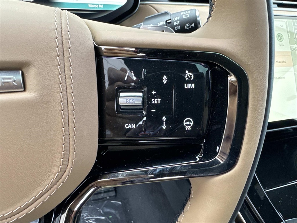 2025 Land Rover Range Rover Sport SE photo 24