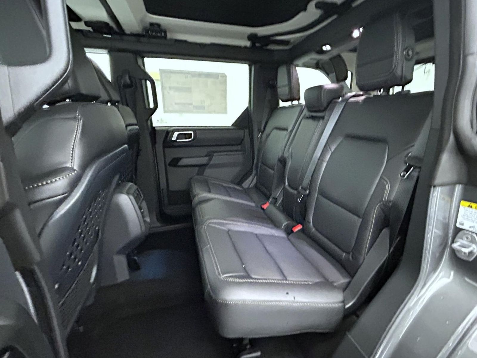 2025 Ford Bronco Badlands photo 18