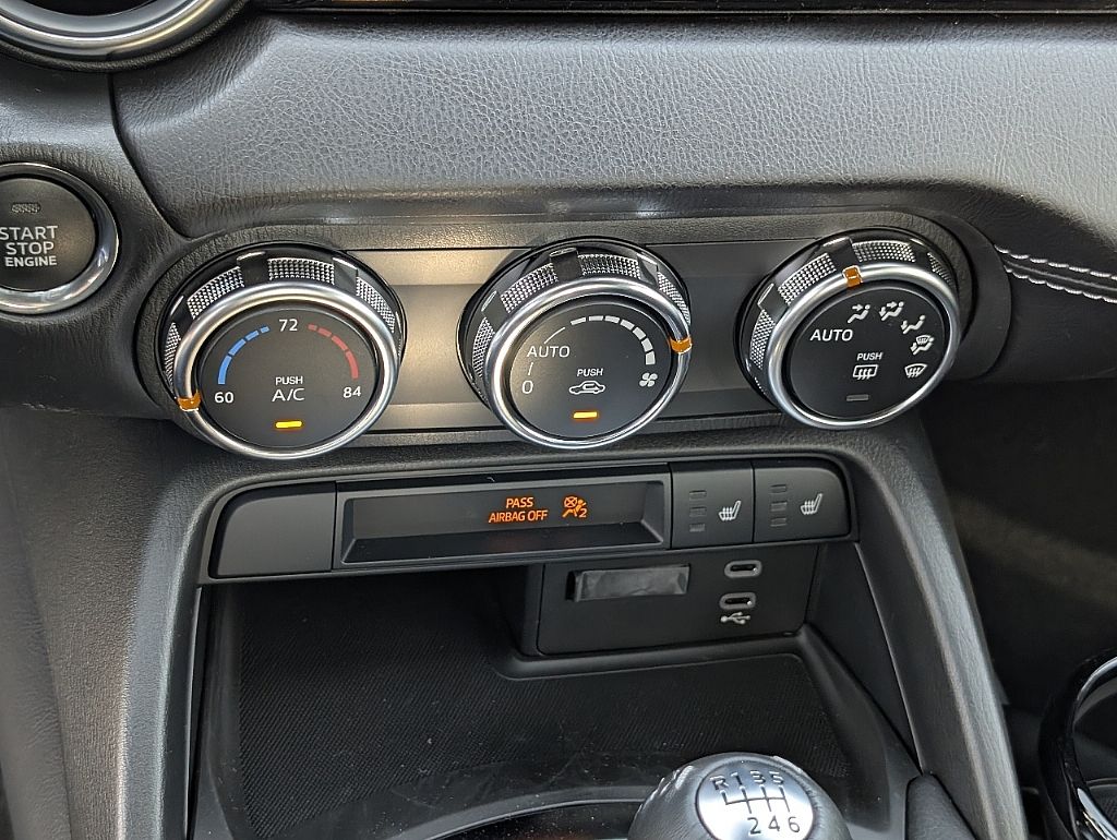 2025 Mazda MX-5 Miata Miata Grand Touring photo 25