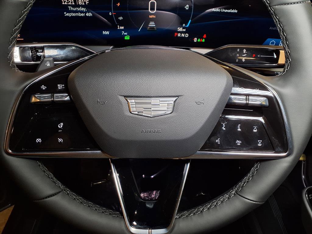 2025 Cadillac Lyriq Luxury photo 20