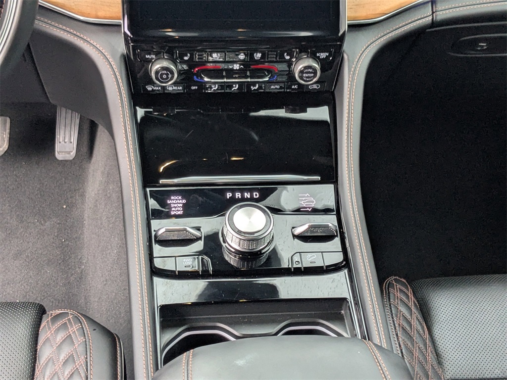 2023 Jeep Grand Cherokee Summit Reserve 4xe photo 16