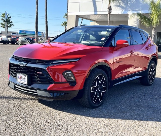 2024 Chevrolet Blazer RS photo 2