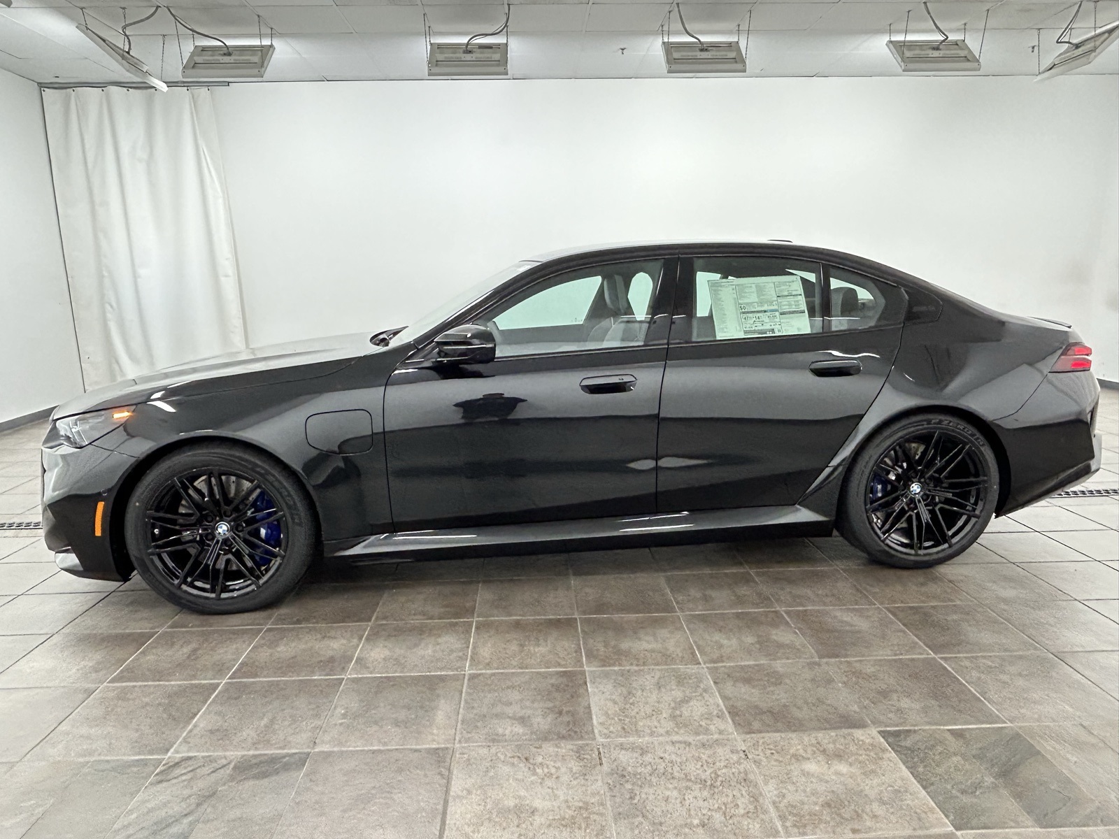 2026 Bmw M5 5 photo 2