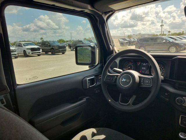 2025 Jeep Gladiator Sport photo 15