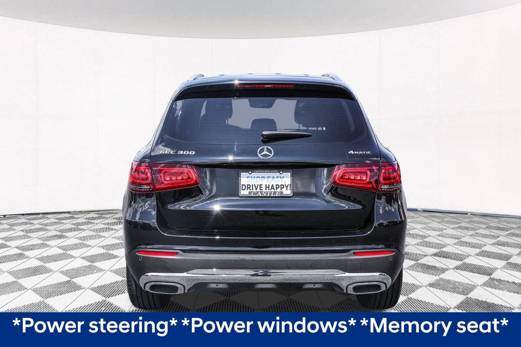 2022 Mercedes Benz GLC 300 4MATIC photo 3