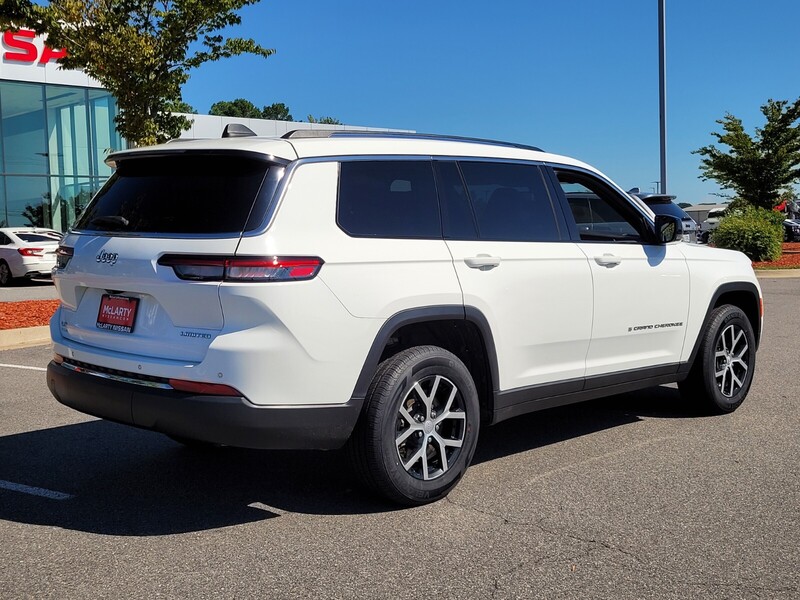 2023 Jeep Grand Cherokee Limited photo 3