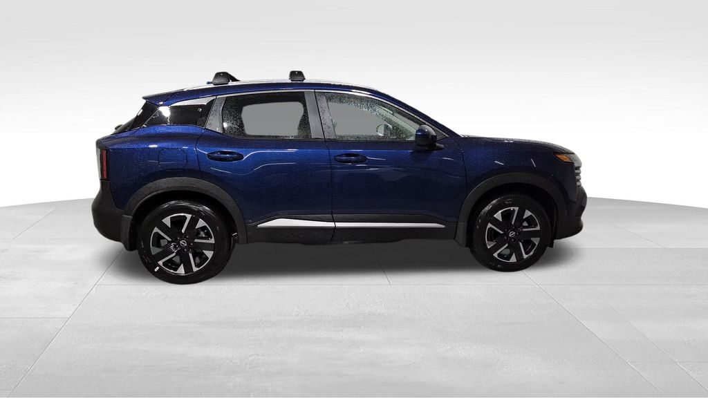 2025 Nissan Kicks SV photo 6