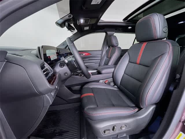 2024 Chevrolet Traverse RS photo 21