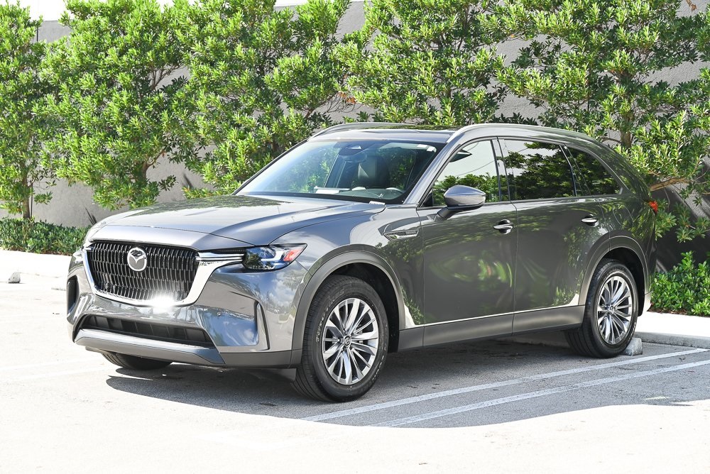 2025 Mazda CX-90 Preferred Package's photo