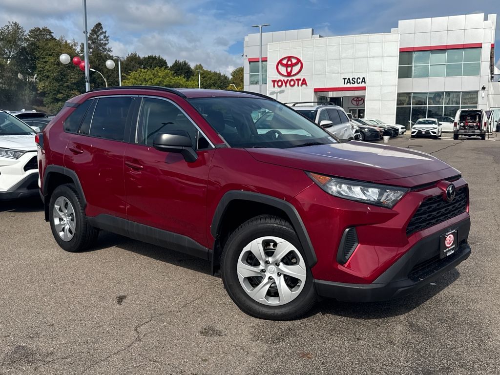 2020 Toyota RAV4 LE