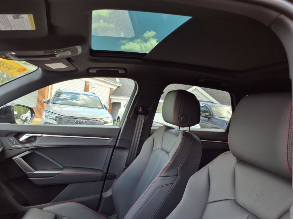 2025 Audi Q3 S line Premium Plus photo 11