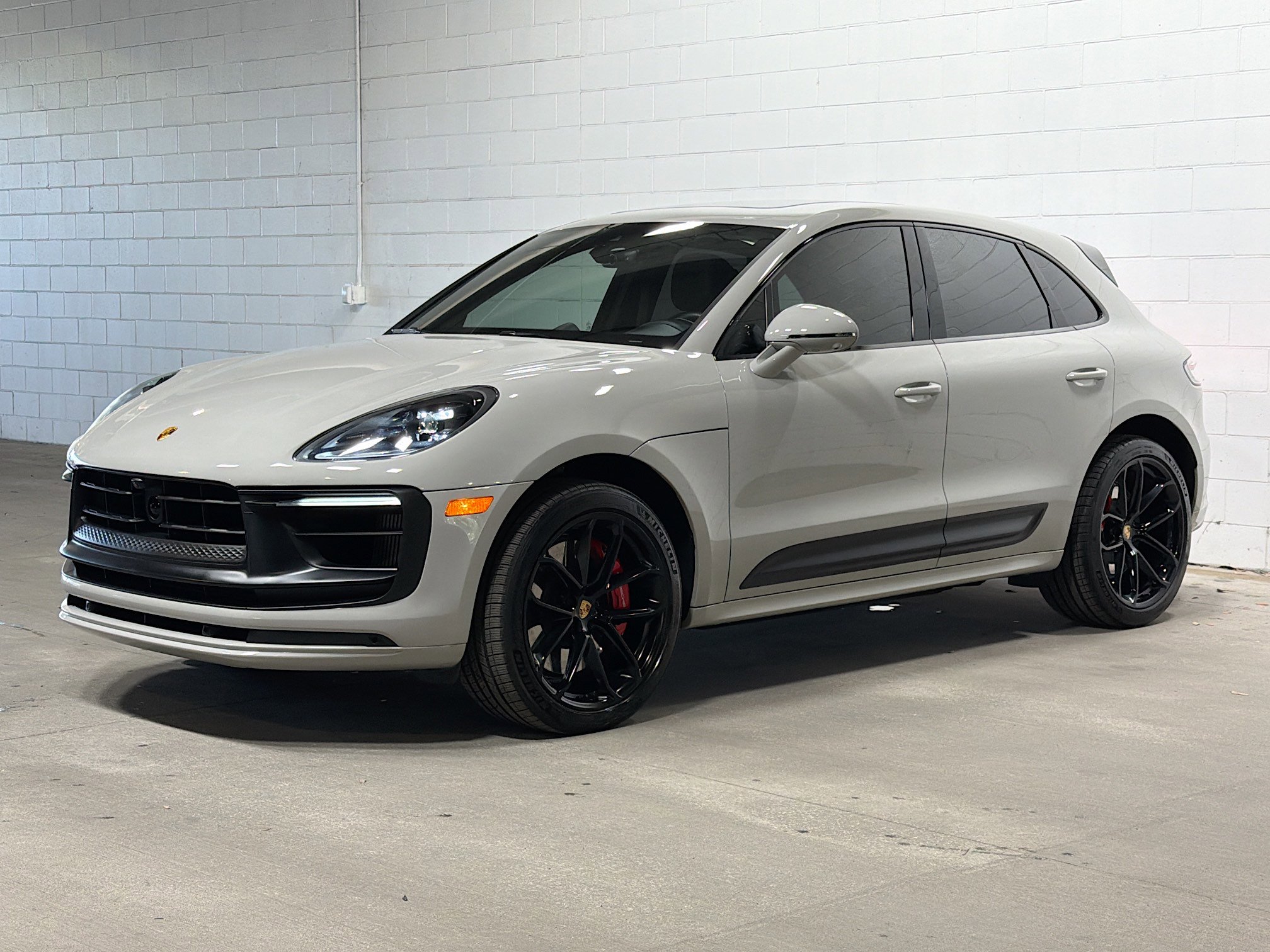 2024 Porsche Macan GTS's photo