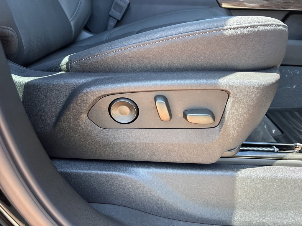 2025 Chevrolet Silverado 1500 LTZ photo 37
