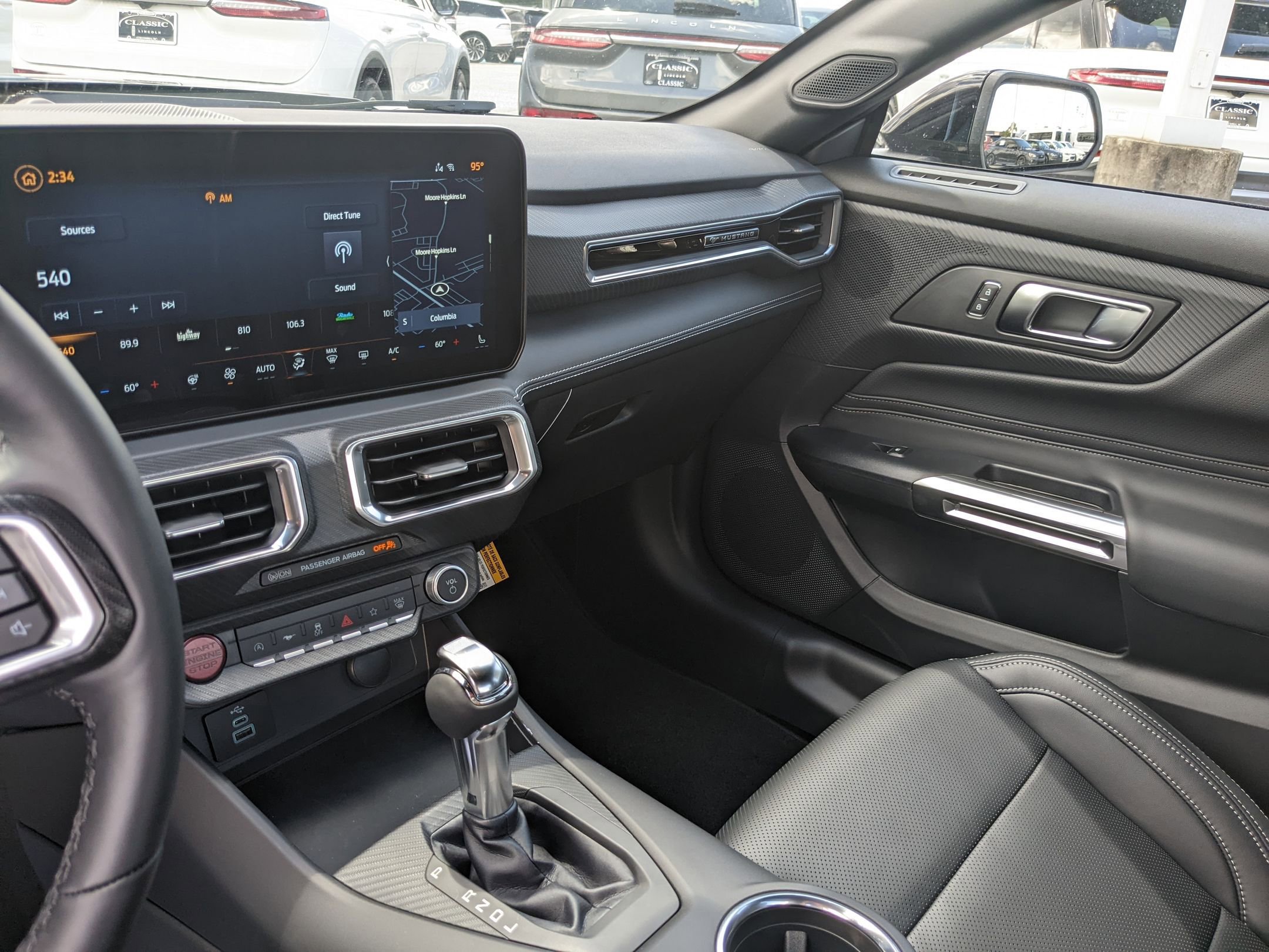 2025 Ford Mustang EcoBoost Premium photo 16