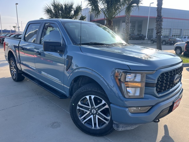 2023 Ford F-150 XL's photo