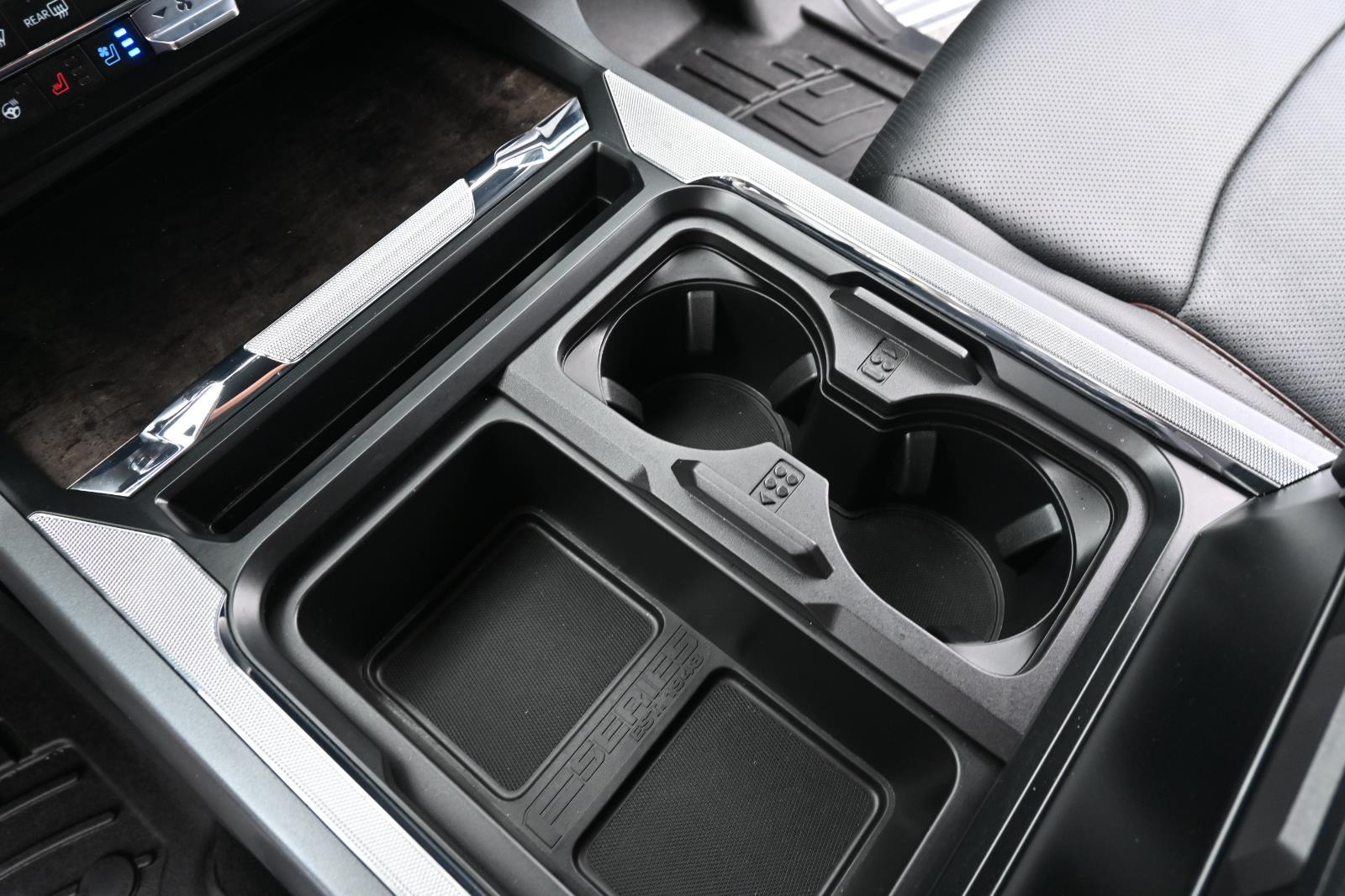 2023 Ford F-350 Lariat photo 29