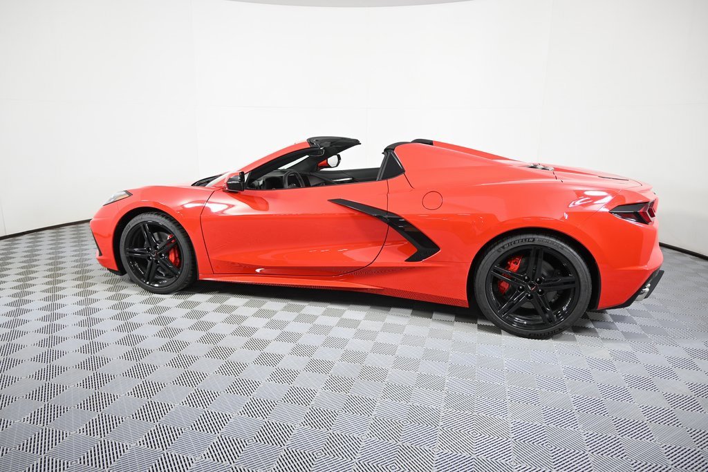 2026 Chevrolet Corvette Stingray 2LT photo 3