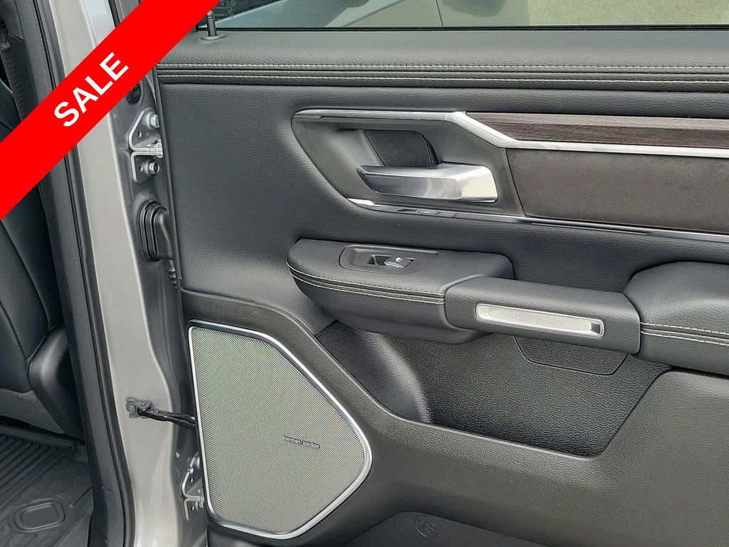 2025 Ram 1500 Laramie photo 44