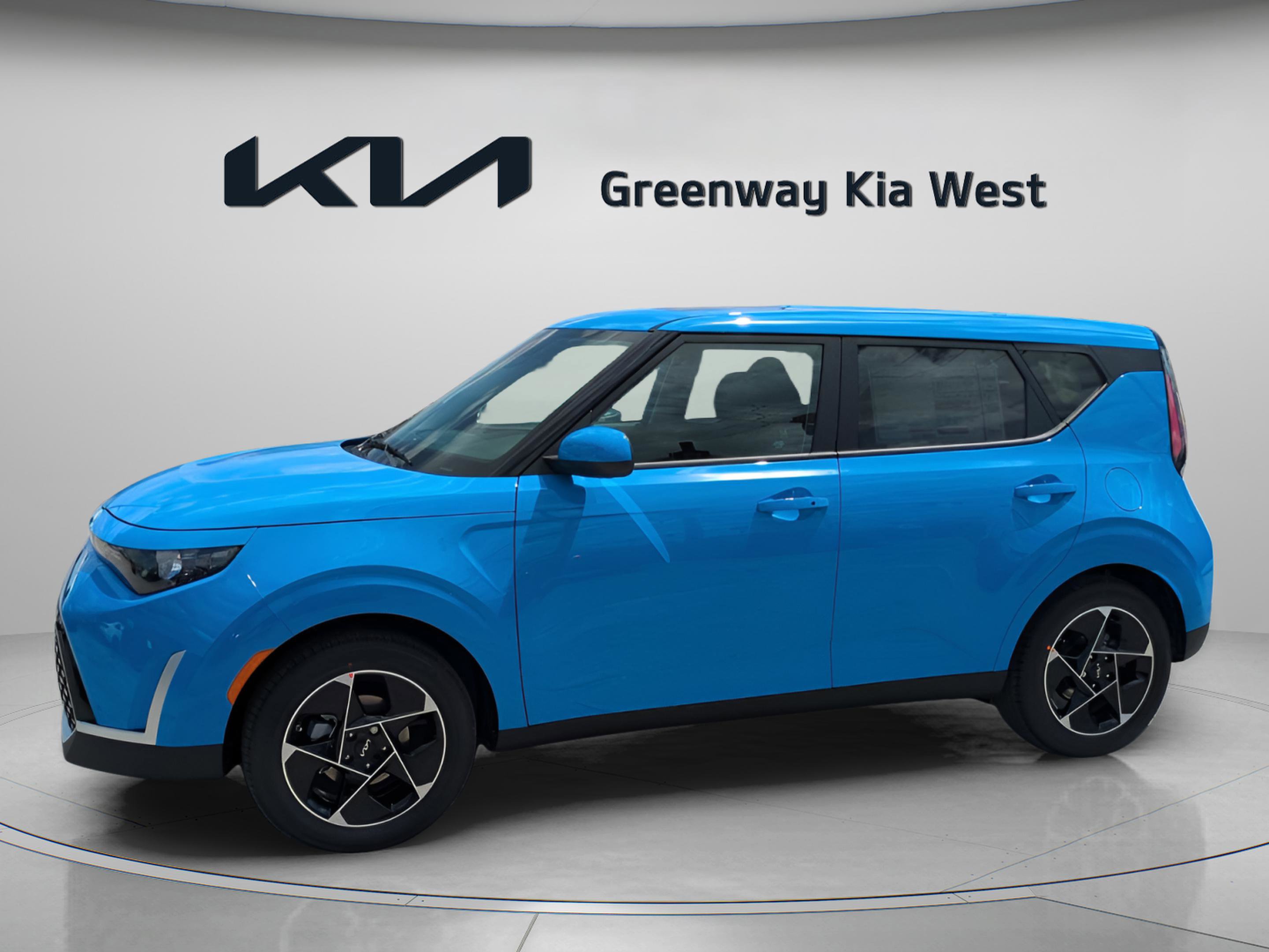 2025 Kia Soul EX photo 3