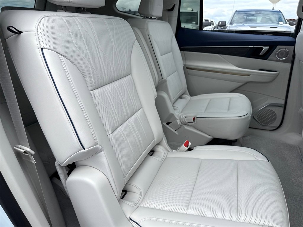 2026 Buick Enclave Avenir photo 34
