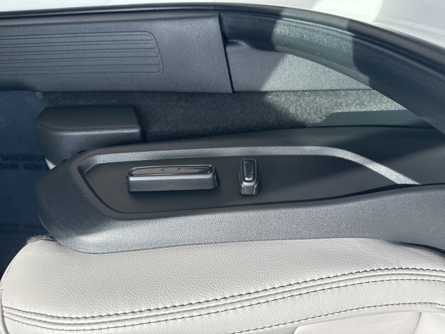 2025 Honda Pilot Touring photo 13