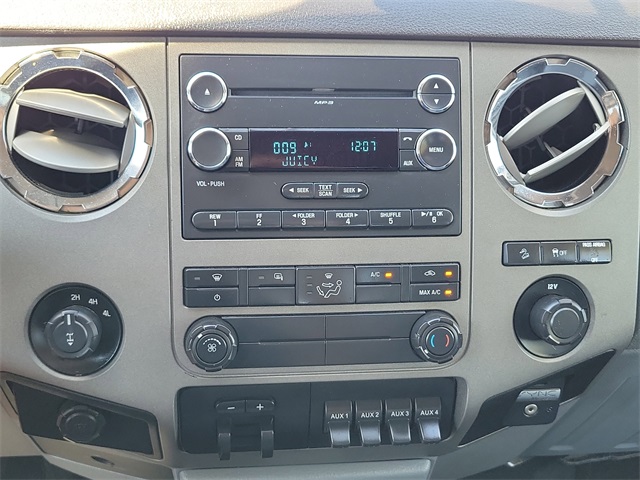2011 Ford F-250 photo 26