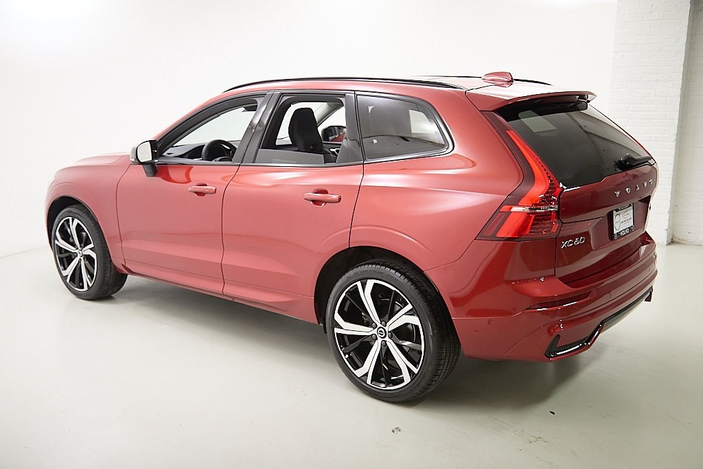 2023 VOLVO XC60 - Image 6