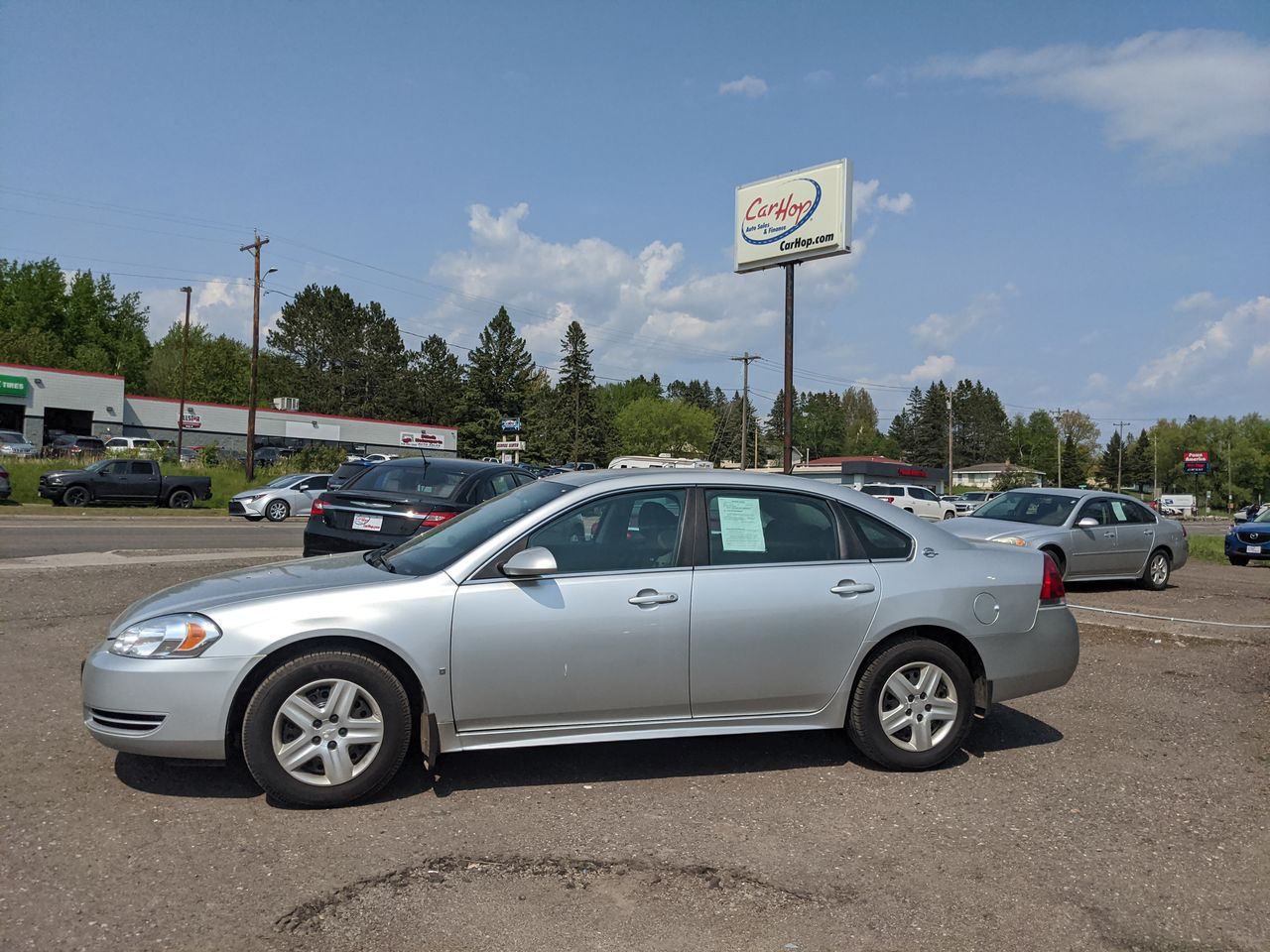 Used 2009 Silver Chevrolet SEDAN image 1