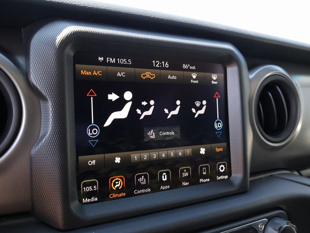 2022 Jeep Gladiator Sport photo 32