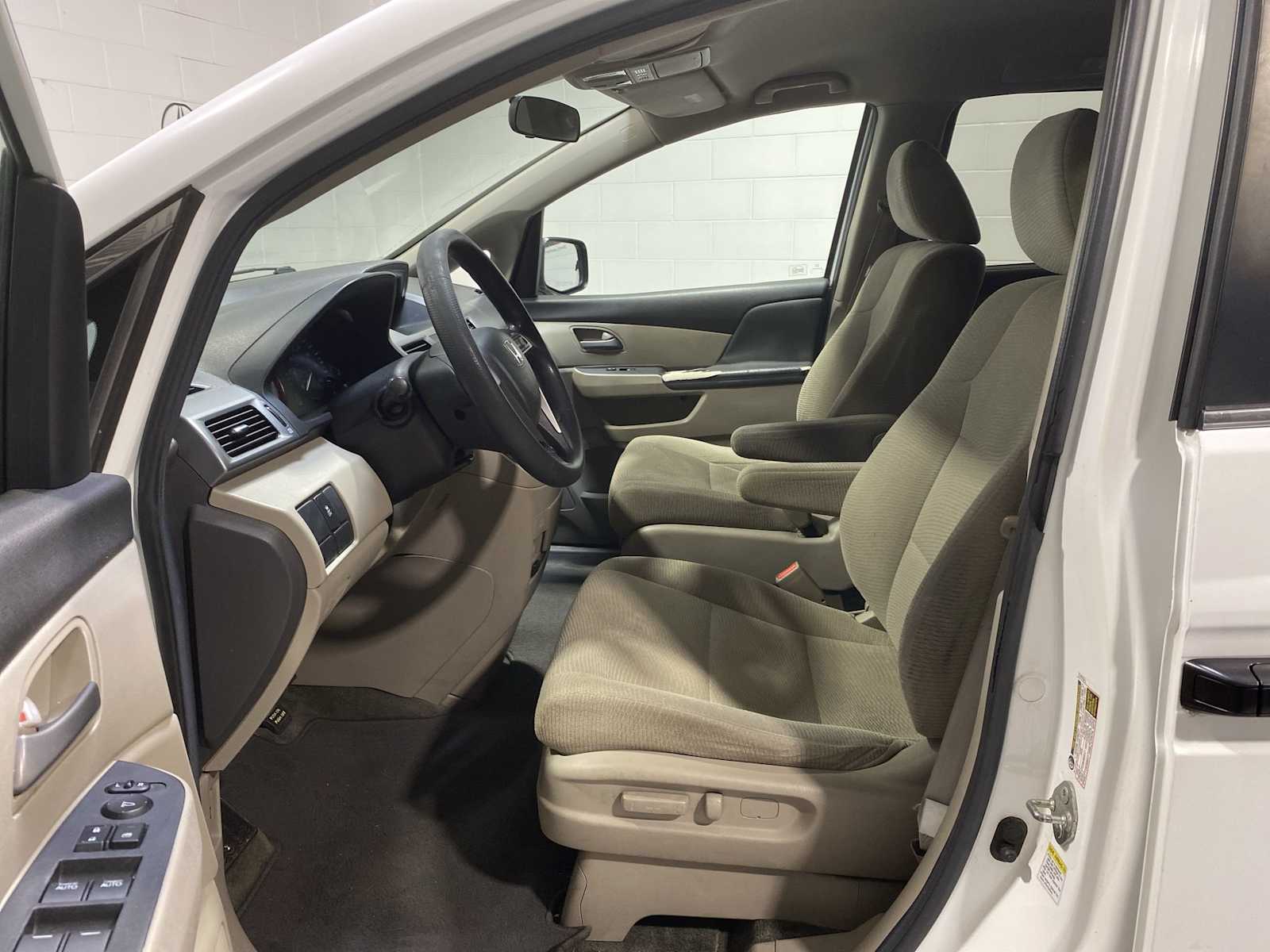 Used 2011 Honda Odyssey LX with VIN 5FNRL5H26BB099865 for sale in Verona, NJ