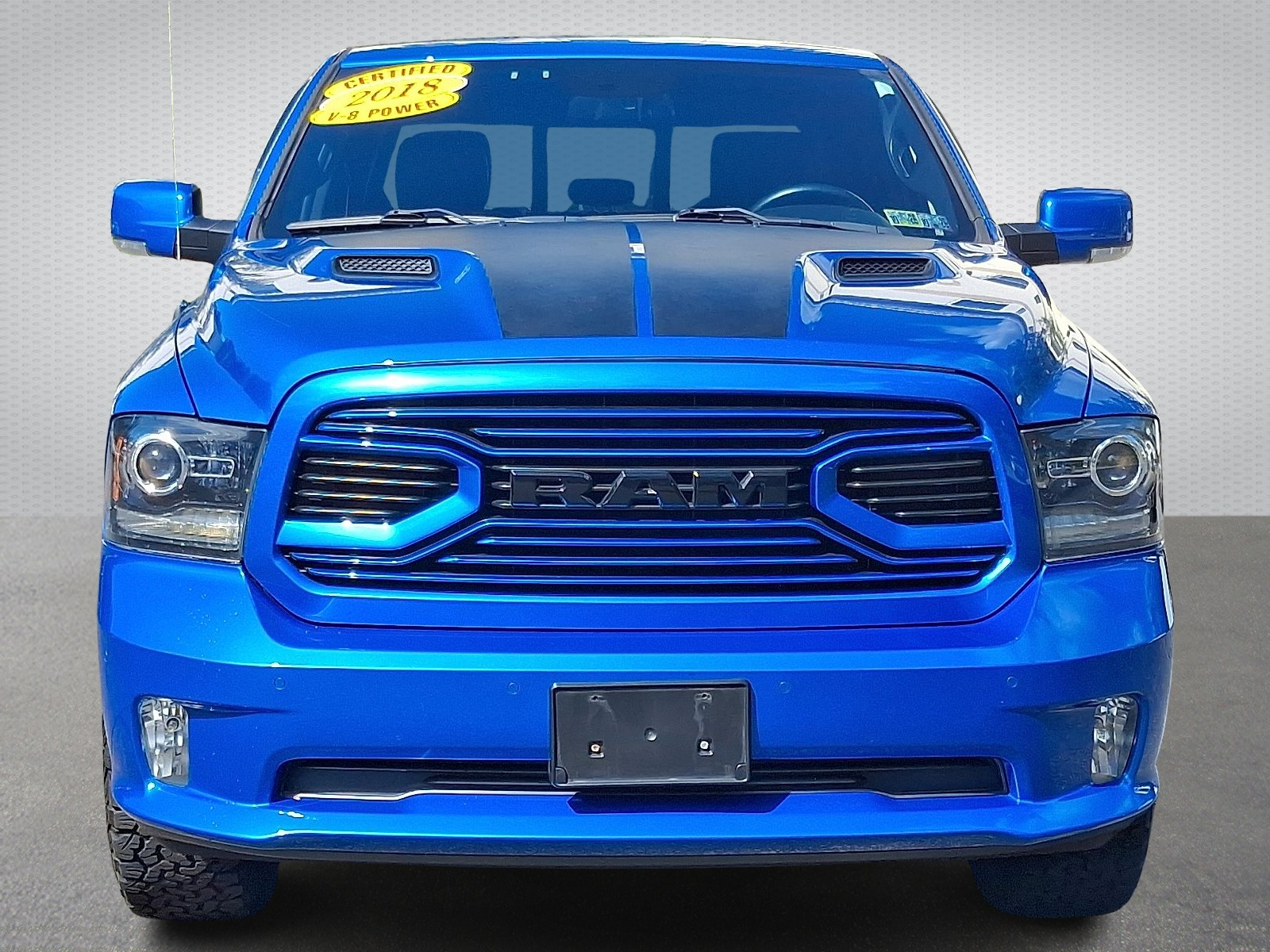 2018 Ram 1500 Sport photo 2