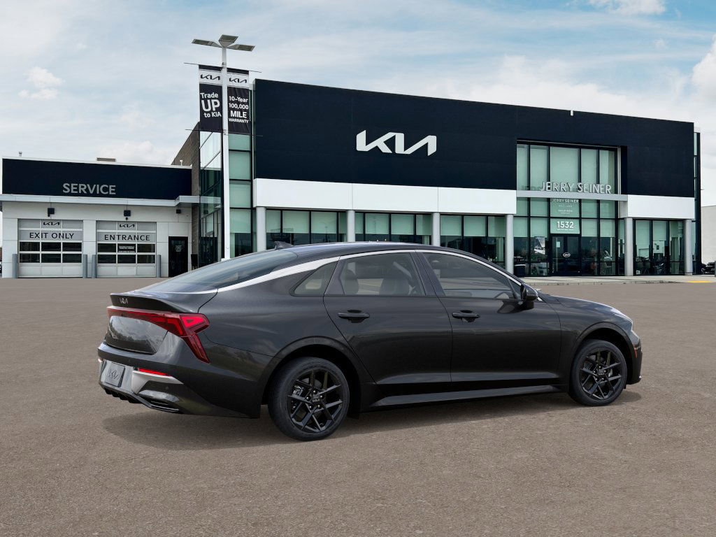 2026 Kia K5 LXS photo 4