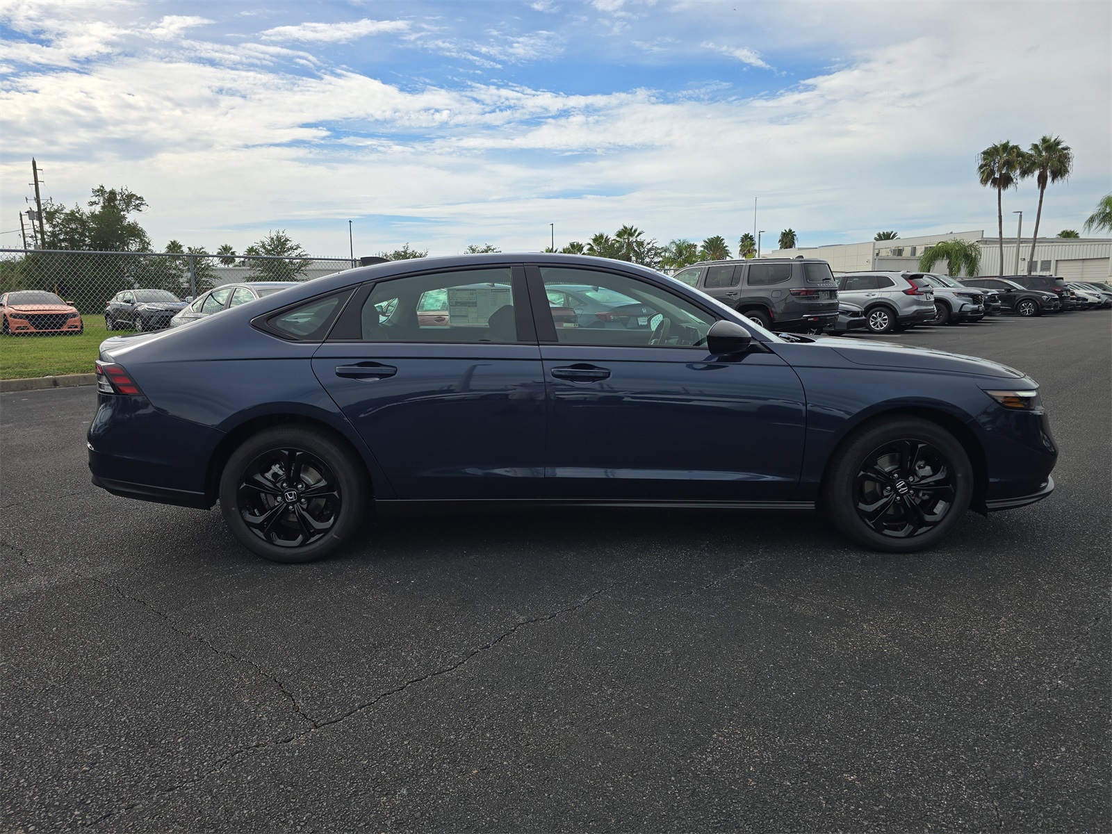 2025 Honda Accord SE photo 2