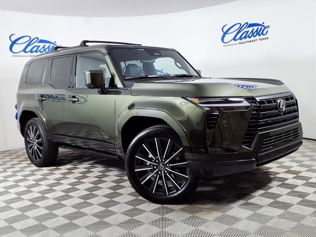 2025 Lexus GX Luxury's photo