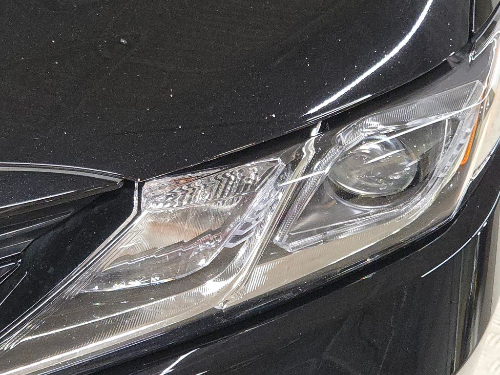 2023 Toyota Camry Hybrid LE photo 12