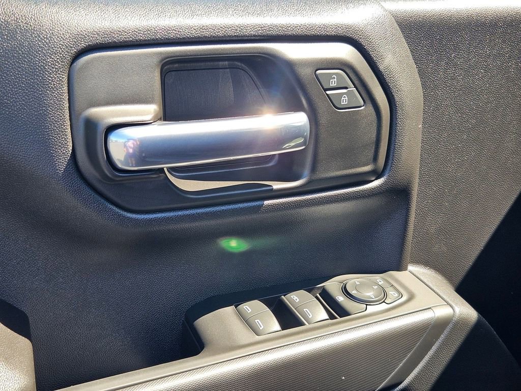 2025 Chevrolet Silverado 1500 Custom Trail Boss photo 12