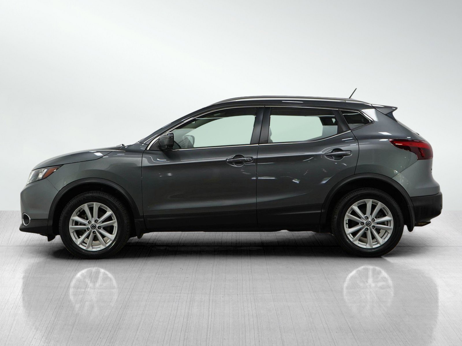 Used 2019 Nissan Rogue Sport SV with VIN JN1BJ1CR9KW310494 for sale in Bloomington, Minnesota